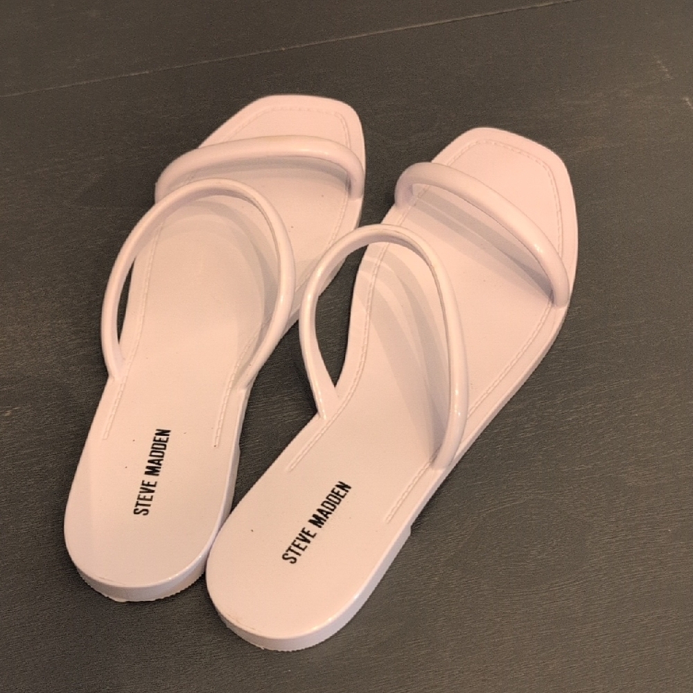 Steve Madden White Sandals Minimalist Design